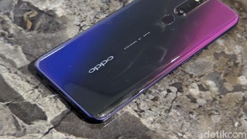 Selain itu terdapat sensor sidik jari. Foto: Adi Fida Rahman/detikINET