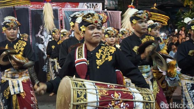 Meriahnya Sendratari Ogoh-ogoh di Desa Adat Tuban Bali