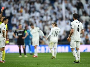 Madrid Dibantai Ajax, Barcelona Turut Berbahagia