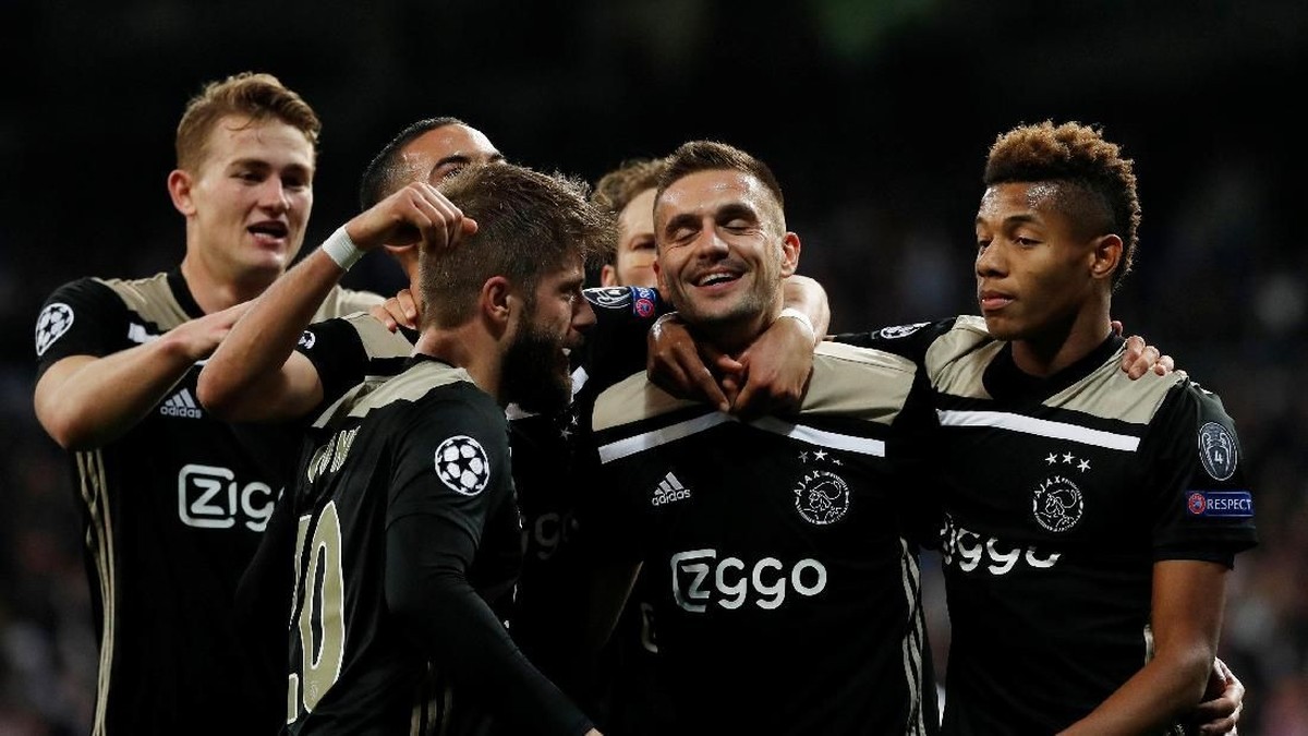 Ajax mempermalukan Madrid di Santiago Bernabeu. (Foto: Susana Vera/REUTERS)