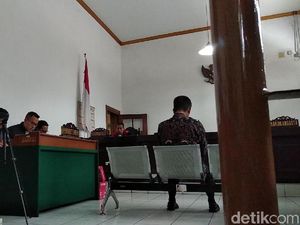 Dituntut 9 Tahun Bui, Eks Kalapas Sukamiskin: Saya Hormati