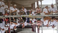 Umat Hindu di seluruh Indonesia melaksanakan upacara ini di daerahnya masing-masing, sedangkan di Jakarta dipusatkan di Pura Aditya Jaya yang merupakan salah satu Pura Tertua di Jakarta.