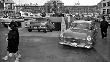 Tokyo Station di tahun 1960. Foto: Vintages