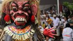 Umat Hindu Upacara Tawur Agung Kesanga di Pura Aditya Jaya