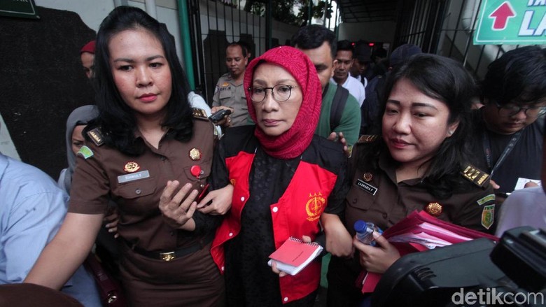 Ratna Sarumpaet Hadapi Sidang Putusan Sela Kasus Hoax Penganiayaan Ratna Sarumpaet Hadapi Sidang Putusan Sela Kasus Hoax Penganiayaan