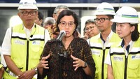 Sri Mulyani mengungkapkan betapa antusiasnya dia menjajal MRT Jakarta. Pihaknya pun berkomitmen untuk ikut membantu pelayanan yang diberikan MRT ke masyarakat. Istimewa/Kementerian Keuangan.