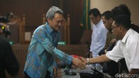 Saat AAL mengajukan peninjauan kembali yang kemudian dilanjutkan PN Jakarta Pusat dengan mengirimkannya ke MA. Setelahnya, Wresti menyiapkan Rp 50 juta untuk diberikan Edy Nasution melalui Doddy Aryanto Supeno. Perbuatan itu kemudian terbongkar dalam operasi tangkap tangan (OTT) KPK yang menjaring Edy Nasution dan Doddy. Saat itu Doddy baru memberikan Rp 50 juta kepada Edy Nasution.