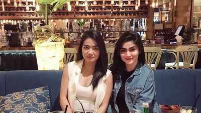 Doyan Makan Pete, Lihat  Momen Kulineran Hilda Vitria Bareng Billy Syahputra