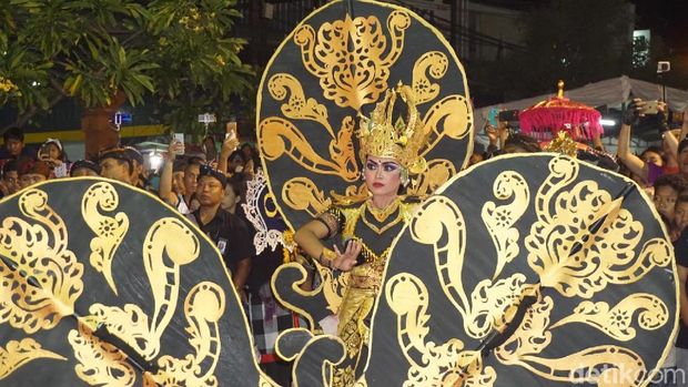 Meriahnya Sendratari Ogoh-ogoh di Desa Adat Tuban Bali