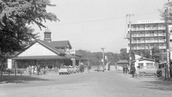 Jauh ke belakang, ini adalah Harajuku Station tahun 1924. Foto: Vintages