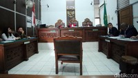 Pengadilan Negeri Jakarta Selatan menggelar sidang perdana Gugatan Rp 1 T terkait Dugaan Pencabulan Eks Dewas BPJS-TK yang menimpa RA, pegawai kontrak Dewan Pengawas BPJS Ketenagakerjaan, Rabu (6/3/2019).