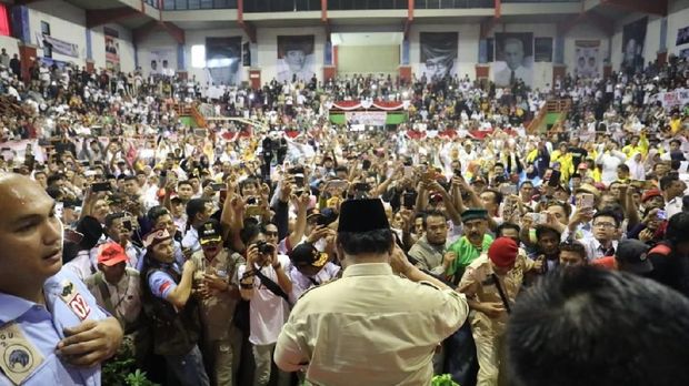 Kunjungi Subang, Prabowo Disambut Teriakan 'Presiden'