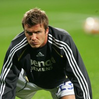 Saat masih aktif menjadi atlet sepak bola, David Beckham mengasuransikan kedua kakinya senilai Rp 494 miliar untuk jaga-jaga jika ia mengalami cedera atau cacat. Foto: Getty Images