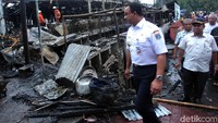 Sebanyak 414 kios hangus terbakar akibat insiden ini.