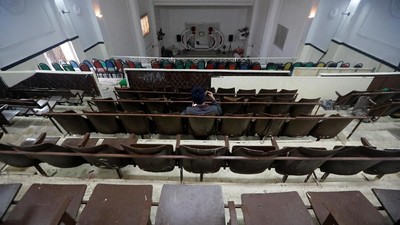 Gedung Bioskop Pertama di Tepi Barat Ini Jadi Balai Pernikahan