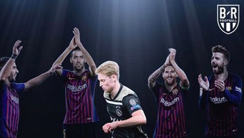 Frenkie De Jong sepertinya sudah siap membela Barcelona. Foto: istimewa