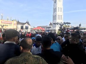 Rahasia Jam Gadang Bukittinggi, Spot Sandiaga Uno Senam Pagi