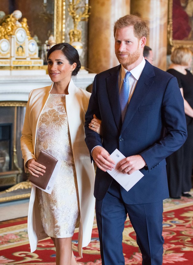 Kehadiran Meghan dan Kate tak lain untuk merayakan hari jadi ke-50 Pangeran Charles sejak diangkat sebagai Prince of Wales. Pesta ini diadakan oleh Ratu Elizabeth di istananya di Buckingham. Foto: Dok. Getty Images