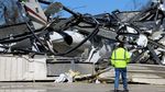 Penampakan Pesawat Rusak Akibat Tornado di Alabama