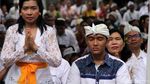 Umat Hindu Upacara Tawur Agung Kesanga di Pura Aditya Jaya
