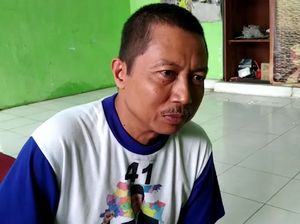 Bermodalkan Stiker, Tukang Pijat di Mojokerto Pede Nyaleg