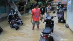 Banjir di Kabupaten Bandung Mencapai Atap Rumah