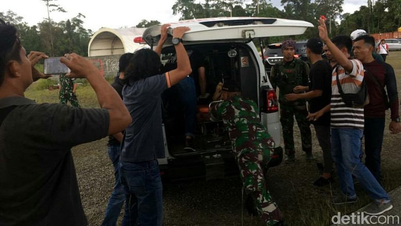 3 Anggota TNI Gugur Ditembak di Papua, Pangdam: Kita Tak akan Mundur! 3 Anggota TNI Gugur Ditembak di Papua, Pangdam: Kita Tak akan Mundur!