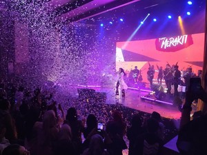 Kejutan di Konser Yura Yunita, Balada Sirkus hingga Aksi Kolaborasi Manis