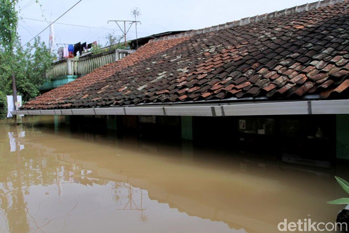 Banjir di Kabupaten Bandung Mencapai Atap  Rumah 