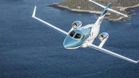 Perusahaan mengklaim bahwa HondaJet Elite ini pesawat tercepat, terjauh dan terbang tertinggi di kelasnya. Pesawat ini memiliki kecepatan tertinggi 486 mil per jam dan jangkauan 1.437 mil. Istimewa.