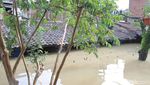 Banjir di Kabupaten Bandung Mencapai Atap Rumah
