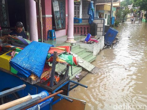 Banjir Bojonegoro akibat meluapnya Bengawan Solo