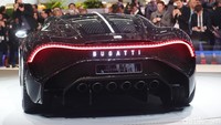 La Voiture Noire, kira-kira siapa yang membeli mobil ini ya? Foto: Bugatti via Newspress