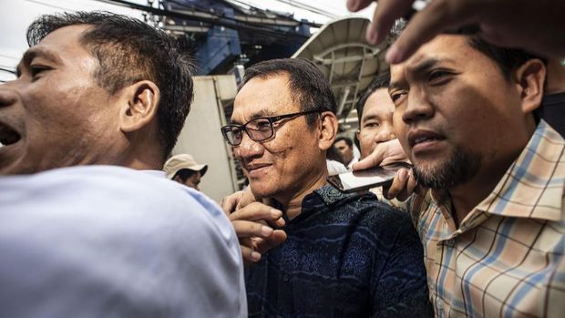 Zul 'Zivilia' Terancam Hukuman Mati, Syahrini-Reino Bicara soal Pernikahan