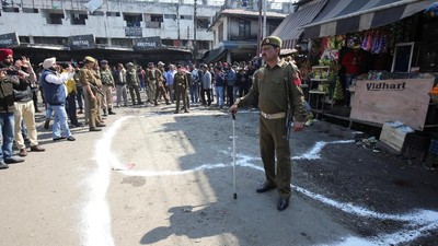 Satu Orang Tewas dan 29 Luka-luka Akibat Ledakan Granat di India