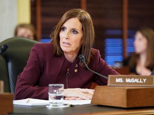 Senator Arizona Akui Diperkosa Saat Masih Aktif di Militer AS