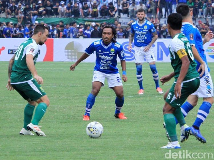 Sempat Unggul, Persib Akhirnya Takluk dari Persebaya
