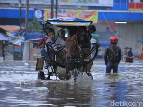 Sejumlah Jalan di Kabupaten Bandung Terputus Akibat Banjir