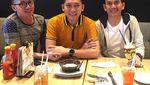 Intip Momen Makannya Dokter Hewan Zaldie yang Ganteng