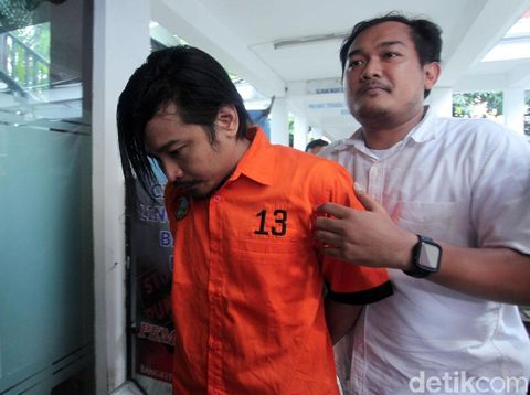 Zul 'Zivilia' Terancam Hukuman Mati, Syahrini-Reino Bicara soal Pernikahan