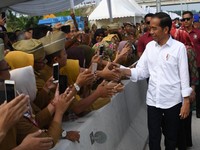 Janji Jokowi Gaji PNS Naik Bulan Depan