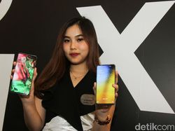 Ponsel Android Kelas Sultan di Tangan Para Wanita Menawan