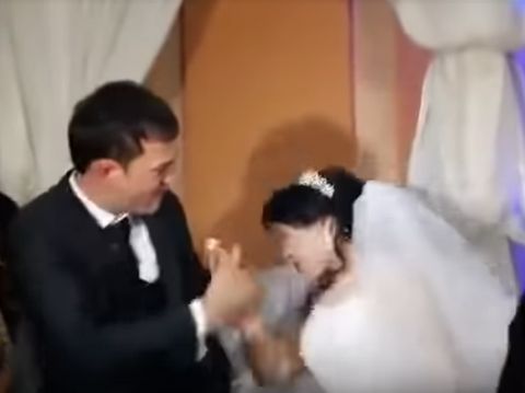 Video Pengantin Wanita Ditampar oleh Suami Jadi Viral, Hanya Karena Kue 