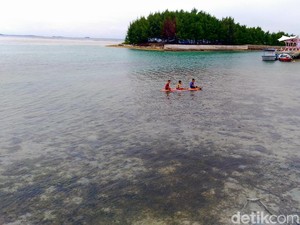 Kepulauan Seribu: Bali Baru yang Bertarung Melawan Sampah Kiriman