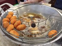 Nyam! Ngemil Combro Pedas Mantap di 5 Tempat Ini Aja