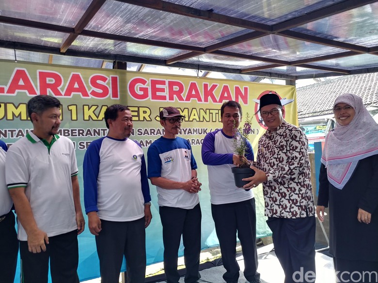Cegah DBD, Kiaracondong Jalankan Program Satu Rumah Satu Jumantik Cegah DBD, Kiaracondong Jalankan Program Satu Rumah Satu Jumantik