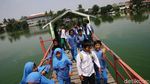 Persingkat Jarak Tempuh, Warga Lebih Senang Naik Perahu Eretan