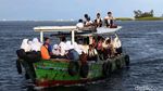Meraup Untung Lewat Perahu Tradisional Pembelah Laut Jawa