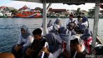 Meraup Untung Lewat Perahu Tradisional Pembelah Laut Jawa