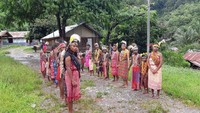 Kabupaten Tambrauw memiliki Distrik Miah yang kaya akan potensi wisata. Desa ini sudah memiliki sanggar budaya yang dikelola langsung oleh suku Miah. (Bonauli/detikTravel)